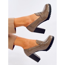 Mocassins de salto envernizado Jeffis Khaki bege 2