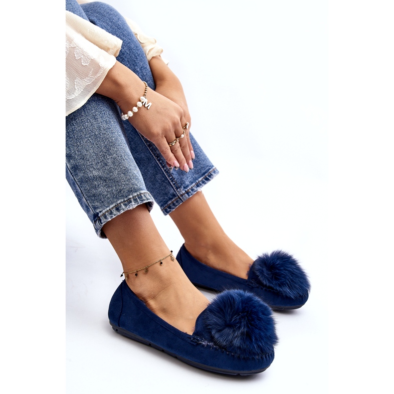 Mocassins azuis femininos com pêlo e pompom azul 3