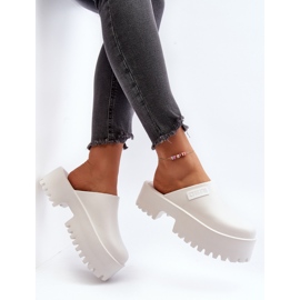 Chinelos femininos com sola enorme Big Star NN274015 branco 1 Chinelos femininos com sola enorme Big Star NN274015 branco 1