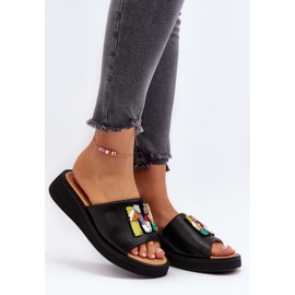 Vinceza Chinelos femininos de couro com decoração preta Asames preto 2