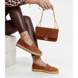 Alpercatas marrons vazadas da Gordana marrom 1