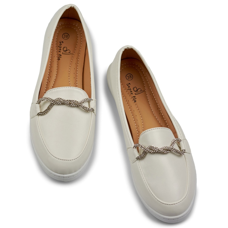Mocassins femininos brancos confortáveis com strass 1 Mocassins femininos brancos confortáveis com strass 1