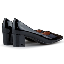 Sapatos de bico fino preto envernizado com salto baixo 1