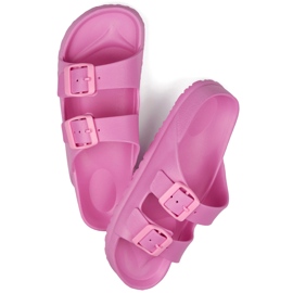 Chinelos rosa com duas fivelas 1