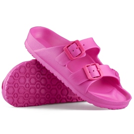 Chinelos rosa com duas fivelas 1