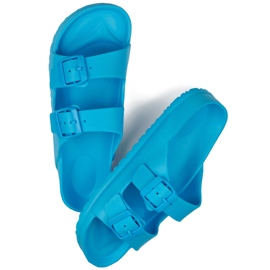 Chinelos azuis com duas fivelas azul 1