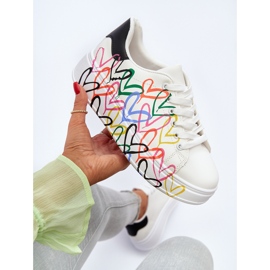 Tênis feminino com corações branco Claral 2 Tênis feminino com corações branco Claral 2