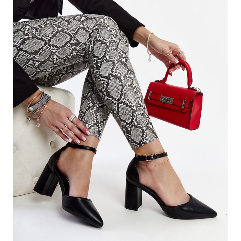 Sapatos de salto alto Artje pretos 1