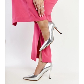 Estiletes de vinhos patenteados em prata 1