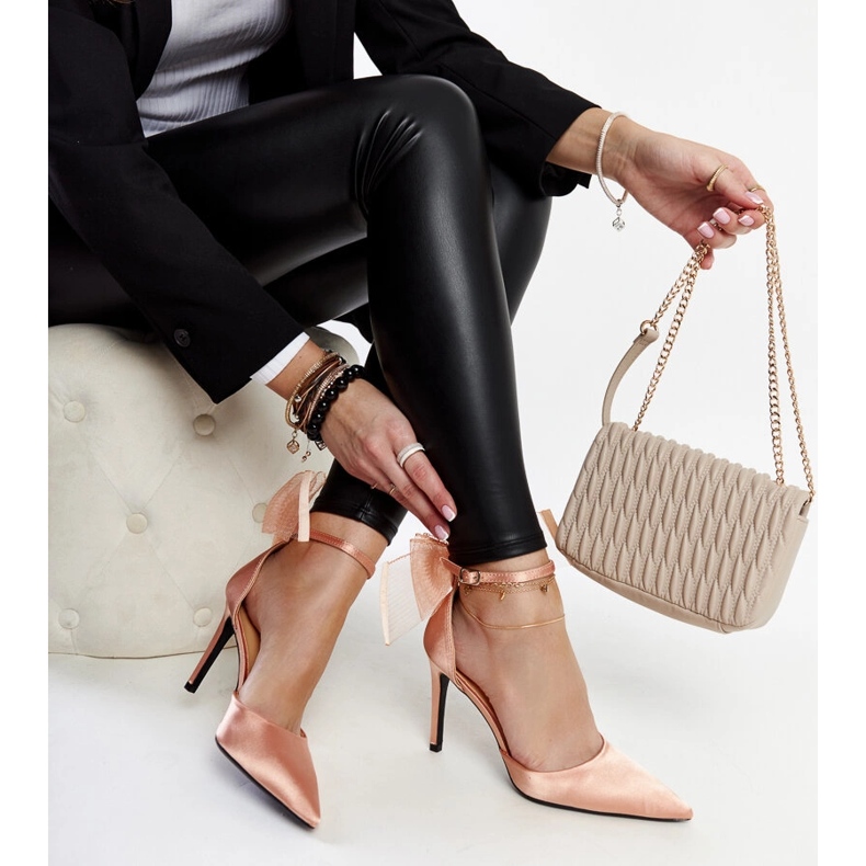 Salto rosa claro com laço da Ilaysa 1