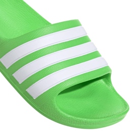 Chinelos Adidas adilette Aqua Slides Jr IG4859 verde 3