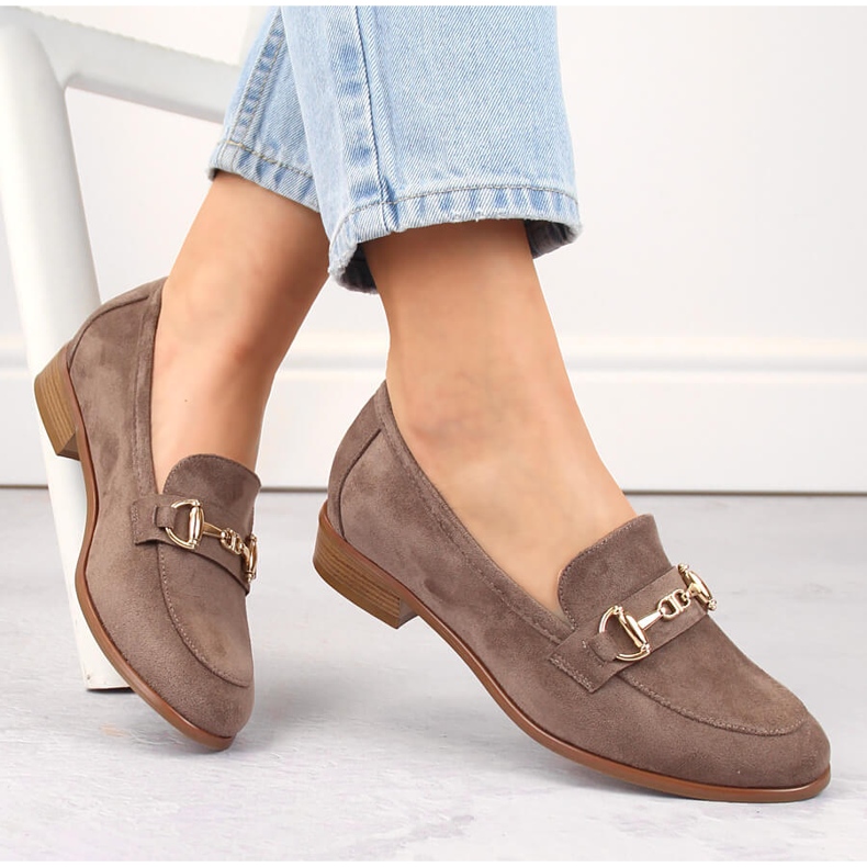 Sapatos femininos de camurça marrom com salto baixo Potocki SZ12300 castanho 1