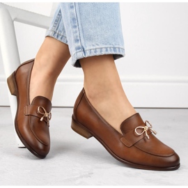 Sapatos femininos marrons de salto baixo Potocki SZ12379 castanho 1