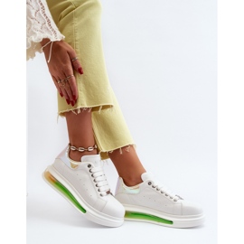 Tênis feminino de couro GOE NN2N4029 branco 1