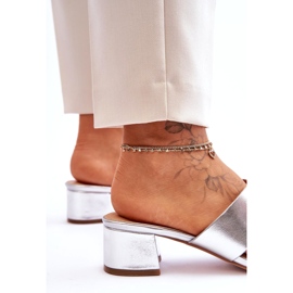 Joia Chinelos clássicos de couro com salto baixo, prateados prata 3