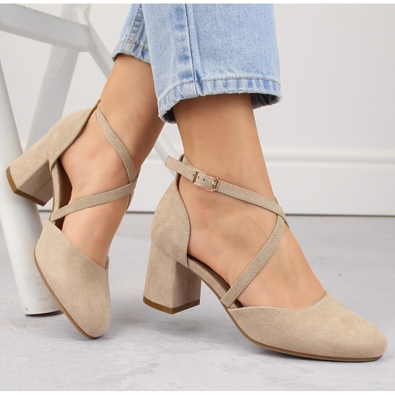 Sandálias femininas elegantes de camurça com salto alto, bege Potocki SZ12341 1