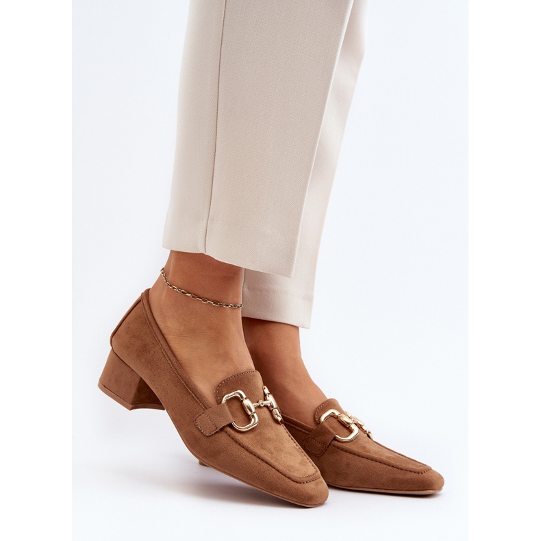 Sapatos bloco de salto baixo com decoração Camel Dolvira castanho 2