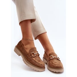 Mocassins femininos perfurados com decoração Camel Talesse castanho 1