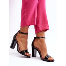 Sandálias pretas de salto alto Thakko preto 2