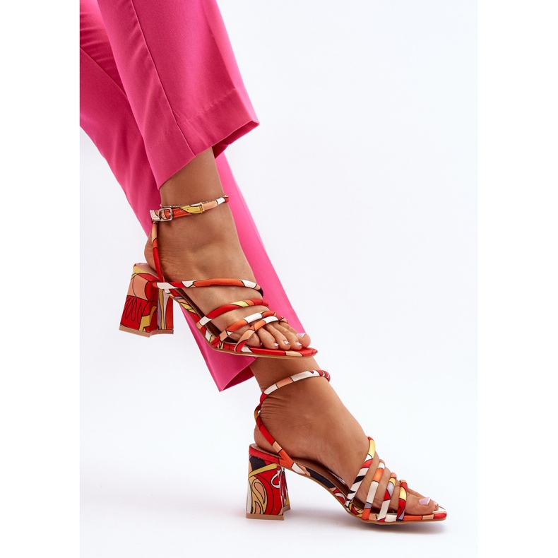 Sandálias de salto alto estampadas laranja Jenglla 1