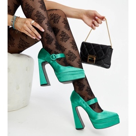 Sapatos verdes de salto alto da Mikea 1