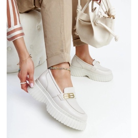 Sapatos de couro bege claro, mocassins Karino 1