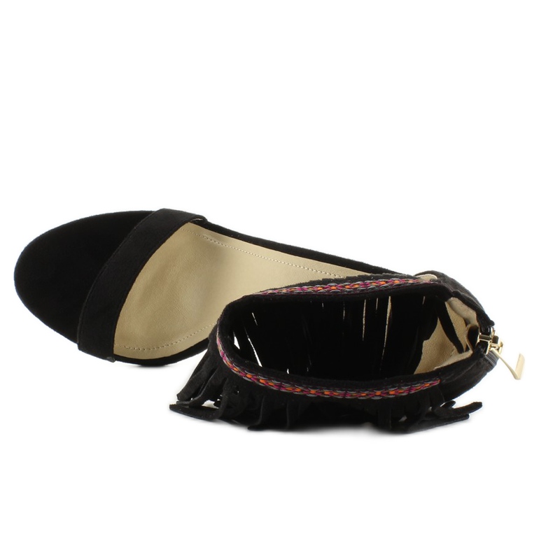 Sandálias étnicas pretas com franjas preto 2