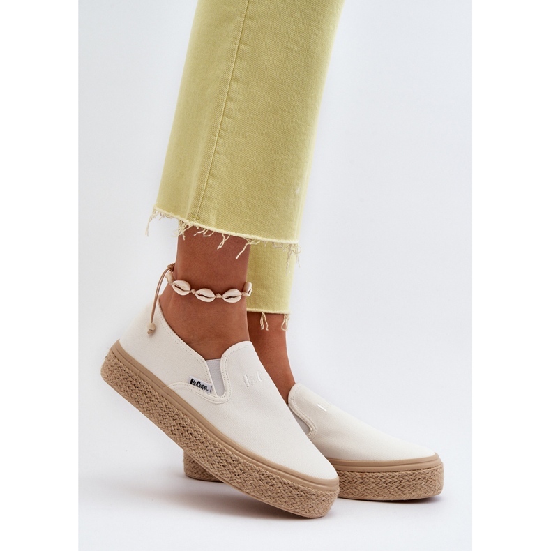 Tênis feminino slip-on com trança Lee Cooper LCW-24-44-2430 branco 2