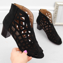 M. DASZYŃSKI Botas femininas de camurça com bico aberto, pretas M.Daszyński MR1954-15 preto 1 M. DASZYŃSKI Botas femininas de camurça com bico aberto, pretas M.Daszyński MR1954-15 preto 1