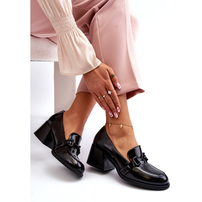 Vinceza Sapatos pretos de salto alto envernizados 1