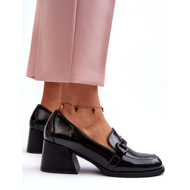 Vinceza Sapatos pretos de salto alto envernizados 4