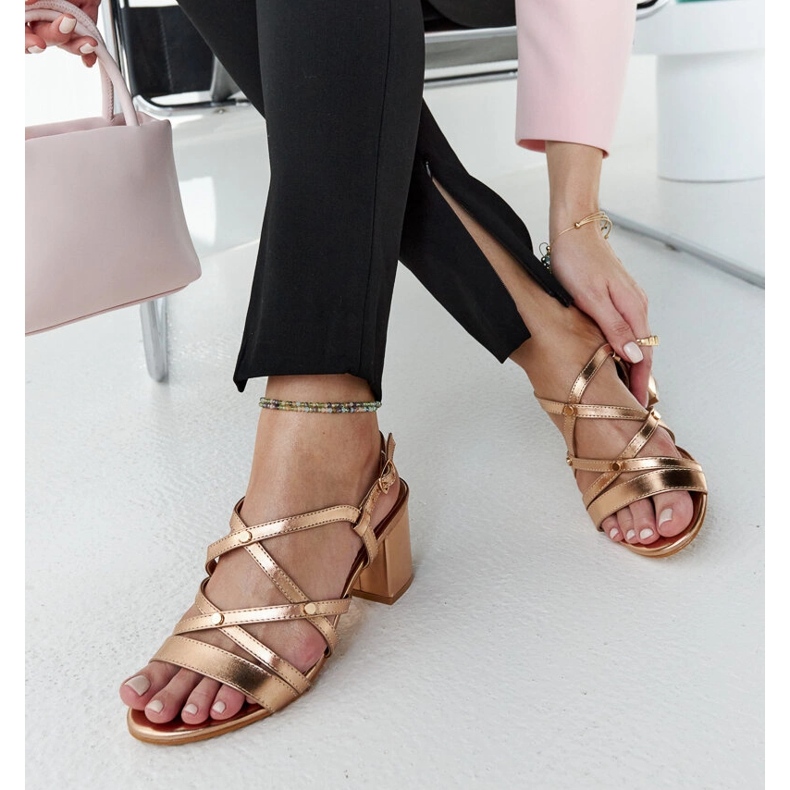 Sandália de salto alto dourada Karmen dourado 1