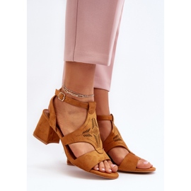 Sandálias de salto baixo Camel Eleriva marrom 2