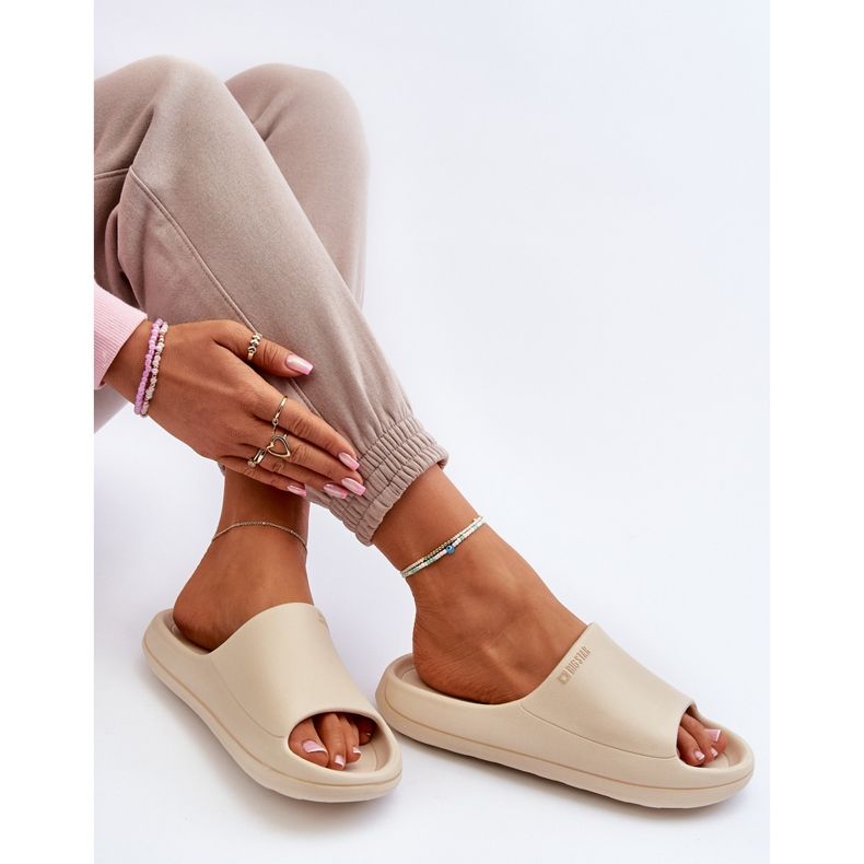 Chinelos femininos leves Big Star NN274A040 bege 1