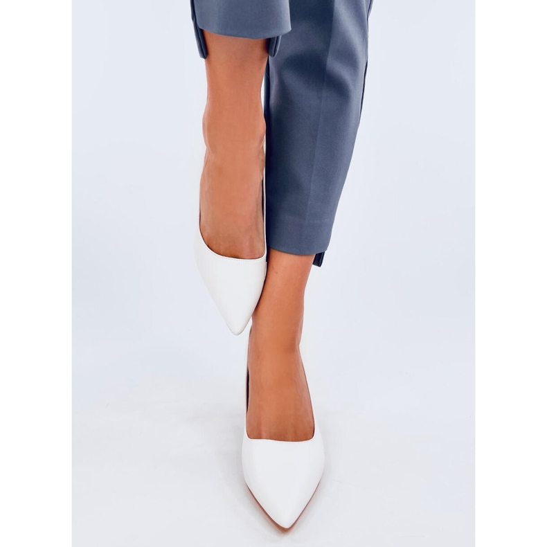 Sapatos de salto baixo Greaves White branco 1