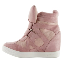 Tênis de camurça com fechamento em velcro rosa 2