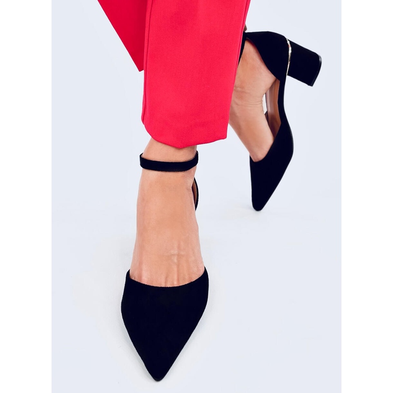 Harroi Sapatos pretos com tira no tornozelo 1