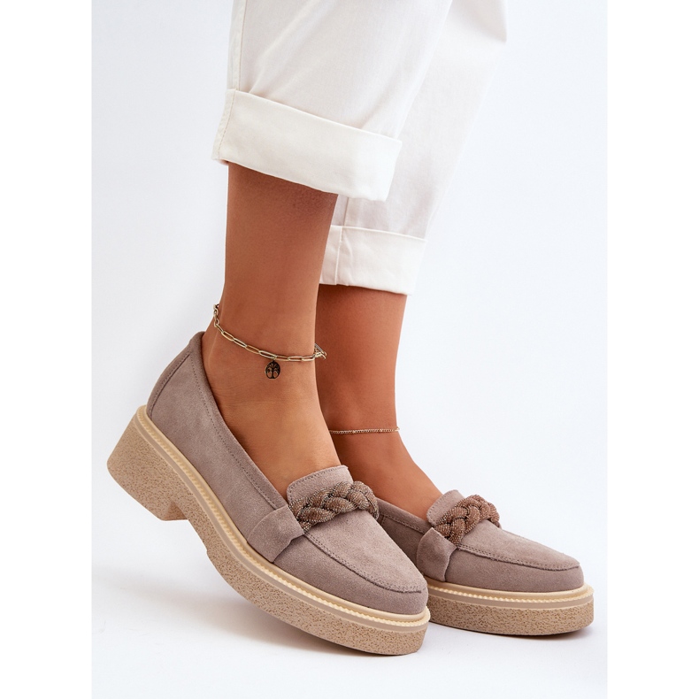 Mocassins femininos de camurça Zazoo 3429/W com decoração de cappuccino bege 2