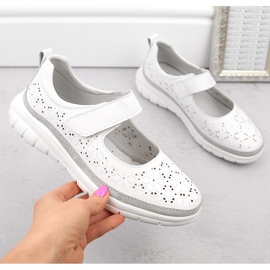 Sapatos femininos de couro perfurado com velcro, branco Filippo DP6073 1