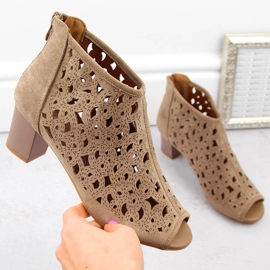 Botas femininas de camurça com bico aberto, marrom claro, Jezzi RMR1954-16 castanho 1 Botas femininas de camurça com bico aberto, marrom claro, Jezzi RMR1954-16 castanho 1