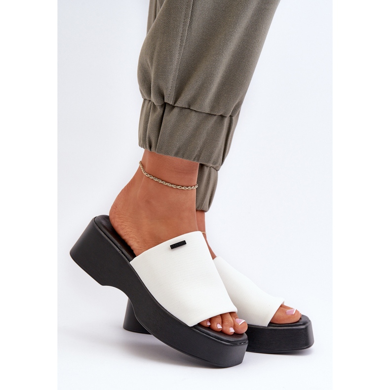 Chinelos femininos Big Star NN274022 Branco 2