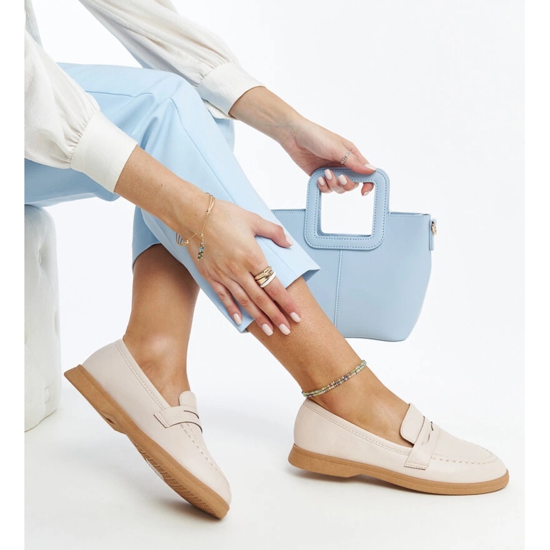 Mocassins Nawrah clássicos bege claro 1