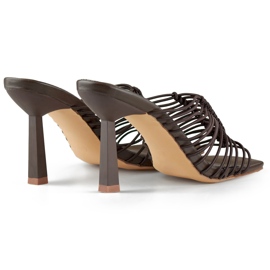 Chinelos de salto alto, chinelos femininos elegantes e flexíveis com salto alto marrom castanho 1