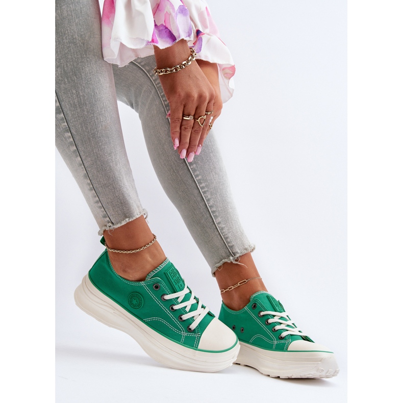 Tênis feminino com sola maciça Big Star NN274130 verde 1