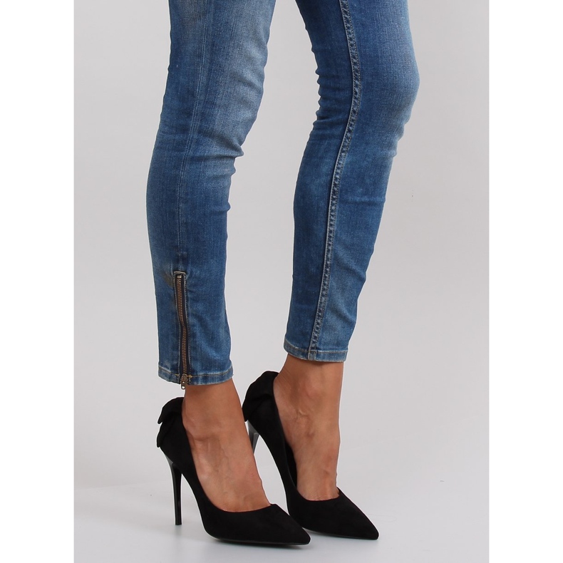 Salto de camurça com laço LE035 Preto 1