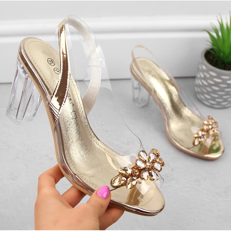 Sandálias femininas transparentes de salto alto com zircões dourados Potocki WS43305 1