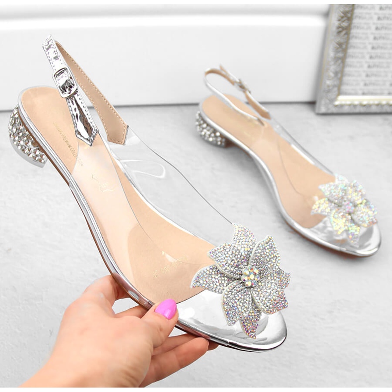 Sandálias femininas de couro envernizado transparente com zircões prateados S.Barski MR38-383 prata 1