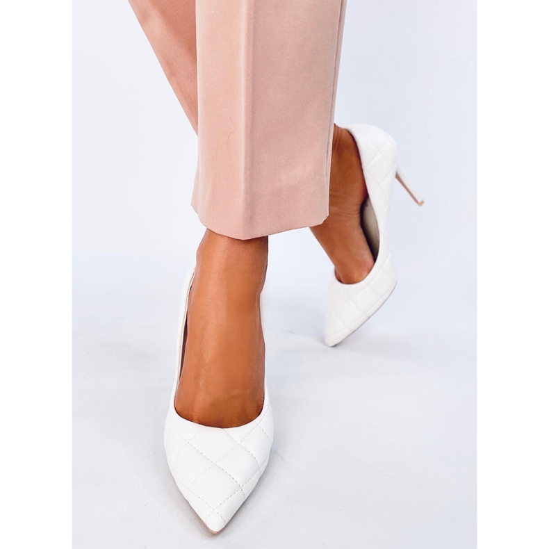 Sapato salto alto acolchoado Raquel White branco 1