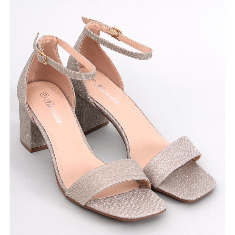 Meghan Sandália dourada com tacão dourado 1