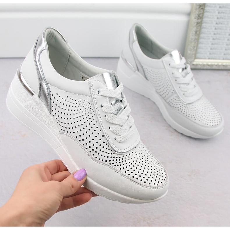 Calçado esportivo feminino confortável de couro, branco, S.Barski LR725 1